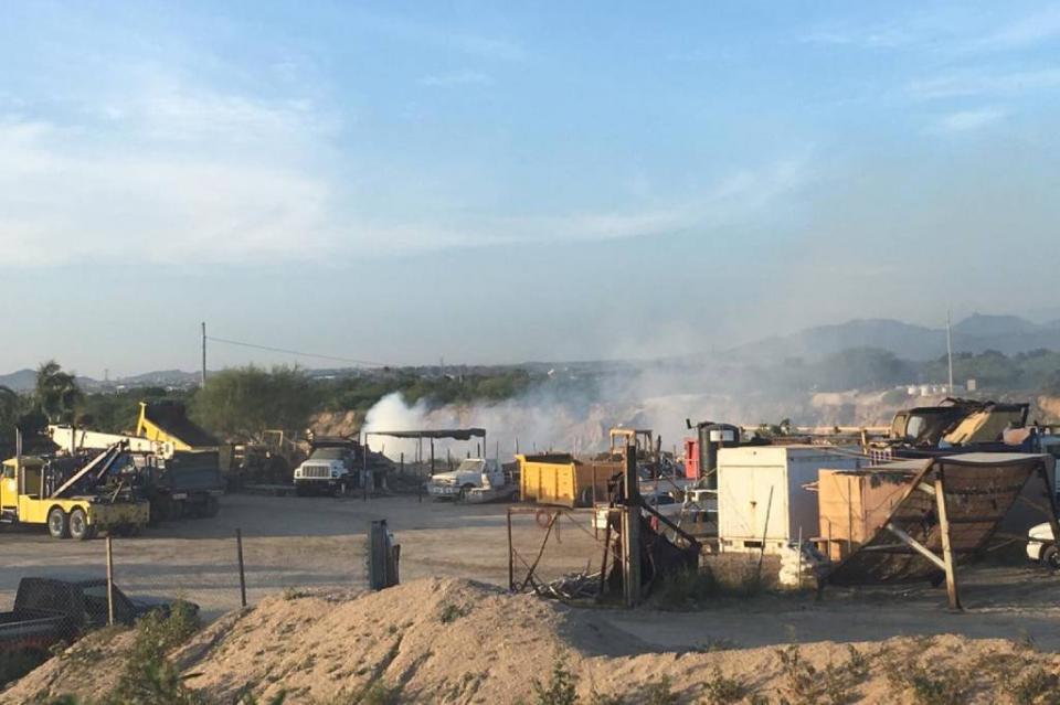 New Project - 2019-11-04T180615.534 Sofocan incendio de llantas y basura a inmediaciones de El Bordo