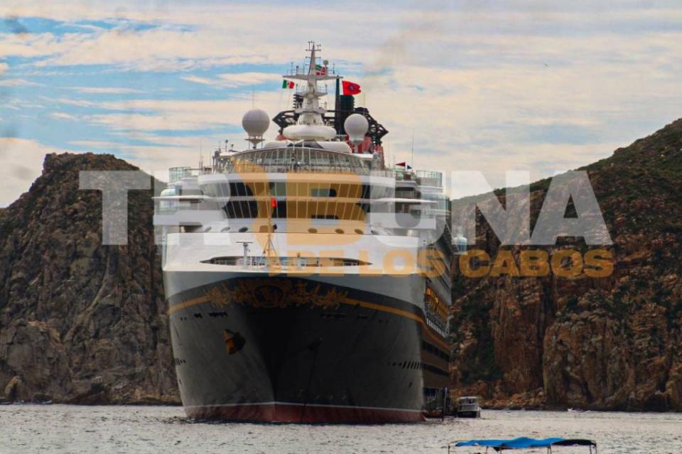 New Project - 2019-11-06T164429.890 Llega a Los Cabos el Crucero Disney Wonder con 2 mil 540 pasajeros