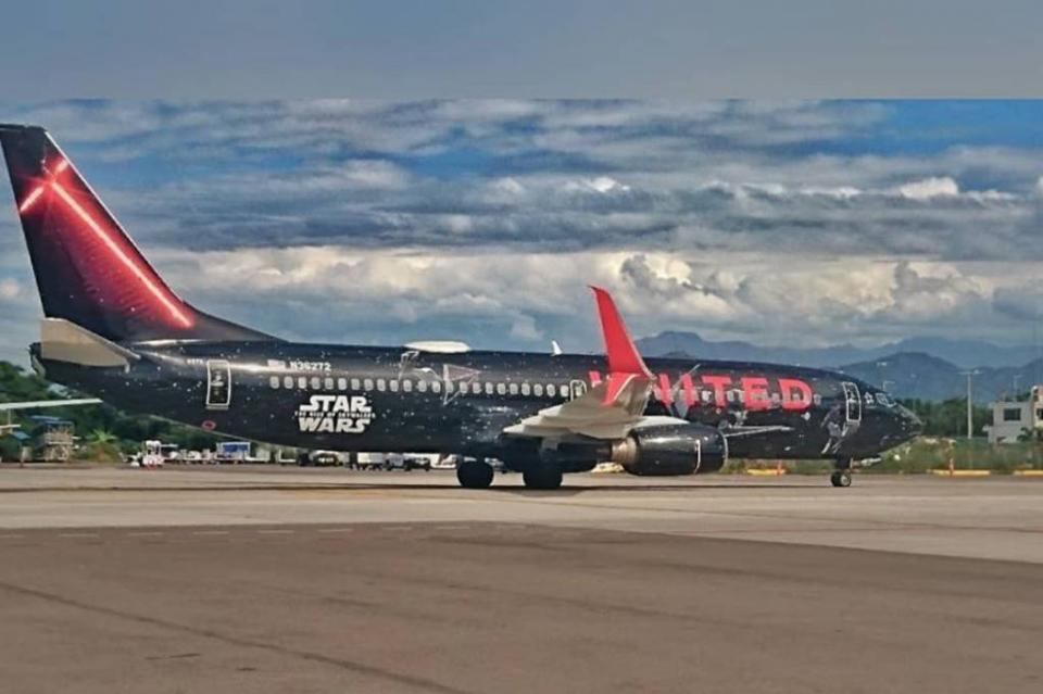New Project - 2019-11-15T121207.933 Inician sus viajes aviones de Star Wars de United Airlines