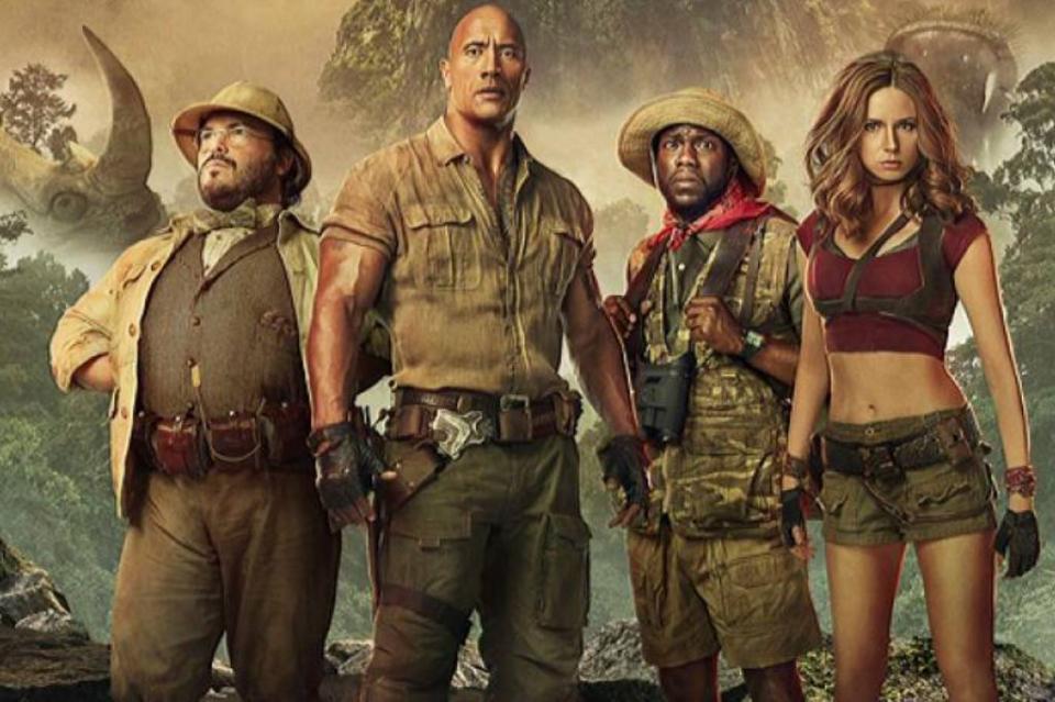 New Project - 2019-11-20T102057.740 Elenco de Jumanji llega a cine de Cabo San Lucas y sorprende a fans