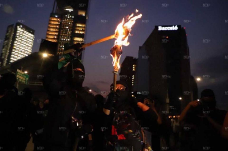 New Project - 2019-11-25T185237.653 Se registran destrozos y agresiones en marcha feminista