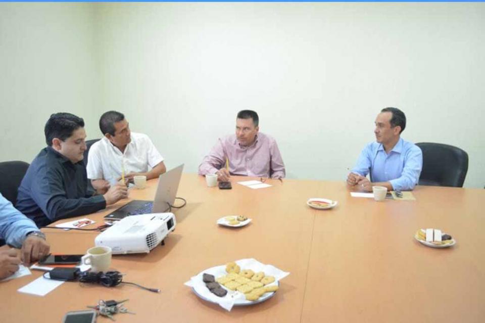 Analiza Diputado José Luis Perpuli la restricción del uso de plástico en BCS Analiza Diputado José Luis Perpuli la restricción del uso de plástico en BCS