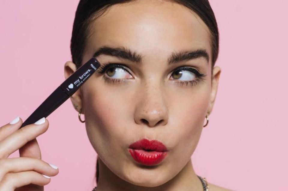New Project - 2019-12-08T133832.709 Mayor parte del maquillaje, contaminado con superbacterias estudio