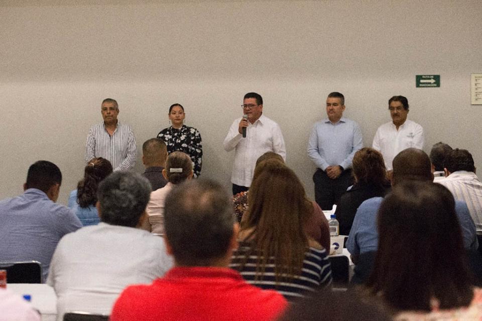 Imparten taller sobre pensiones y Afores Imparten taller sobre pensiones y Afores