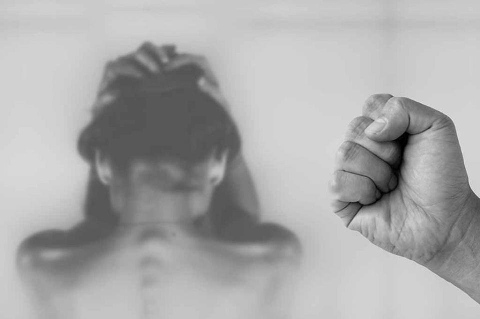 Los 10 obstáculos que enfrentan las mujeres violentadas Los 10 obstáculos que enfrentan las mujeres violentadas