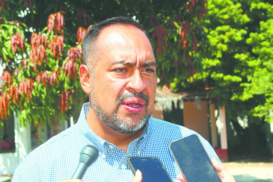“Importante garantizar agua potable en todos los asentamientos ante tema de salud pública” Pimentel Gastos de telefonía, comidas y viajes de regidores no tiene que salir del erario público: Belmar Pimentel