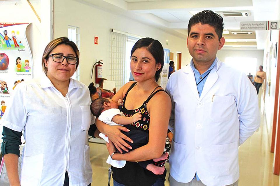PRINCIPAL SALUD Servicios estatales de salud seguirán laborando como en 2019: CMD