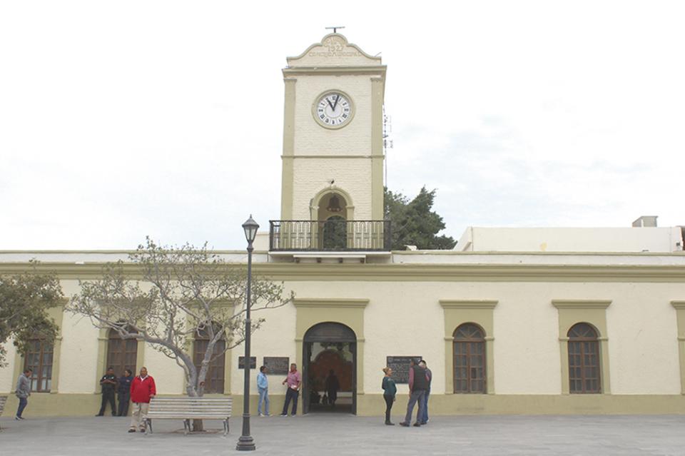 Solicita Canaco al Ayuntamiento descuentos por renovación de refrendos comerciales Solicita Canaco al Ayuntamiento descuentos por renovación de refrendos comerciales