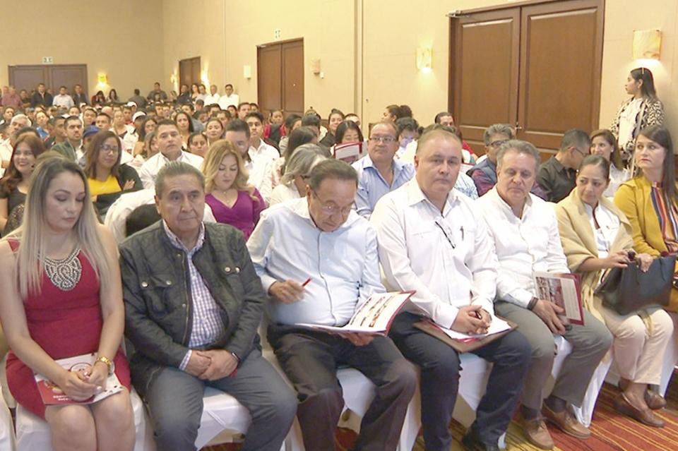 Capacitación y certificación de más de mil alumnos destaca Esteban Vargas Capacitación y certificación de más de mil alumnos destaca Esteban Vargas