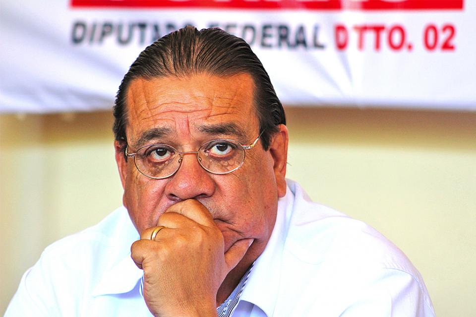 Quien cobre cuotas de recuperación en instituciones públicas será sancionado o irá a la cárcel, afirmó diputado Alfredo Porras Quien cobre cuotas de recuperación en instituciones públicas será sancionado o irá a la cárcel, afirmó diputado Alfredo Porras