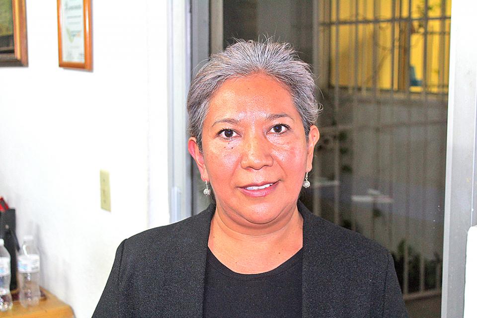 Otorgan Galardón a Andrea Manzanares; llegó a Los Cabos huyendo de violencia intrafamiliar Otorgan Galardón a Andrea Manzanares; llegó a Los Cabos huyendo de violencia intrafamiliar