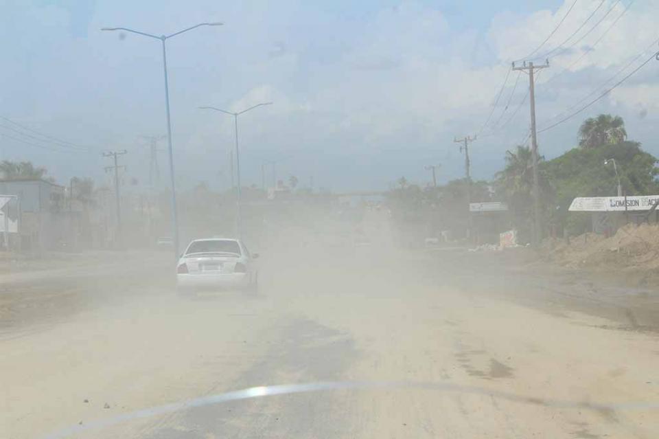 Reporta ciudadana calles con exceso de polvo, derivado de las últimas lluvias en Los Cabos Reporta ciudadana calles con exceso de polvo, derivado de las últimas lluvias en Los Cabos