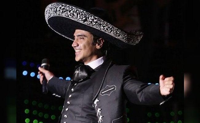 1-20 Alejandro Fernández anuncia fechas de su gira “Hecho en México”