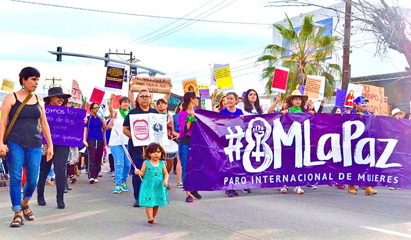 Mujeres de La Paz se suman a paro nacional Mujeres de La Paz se suman a paro nacional