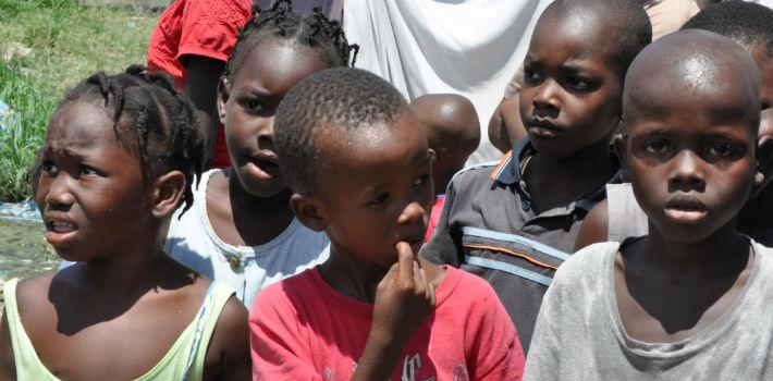 adopcion-haiti Mueren 15 niños haitianos tras incendio en orfanato