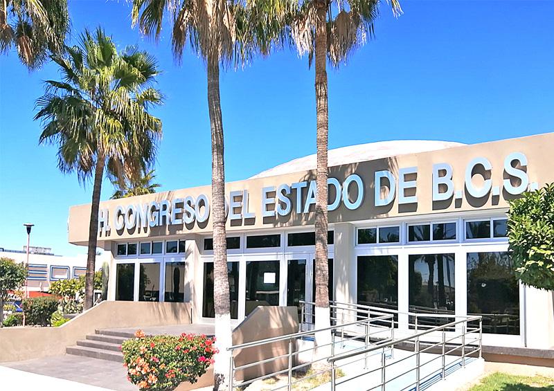 Se suman diputados de BCS a paro de mujeres Se suman diputados de BCS a paro de mujeres