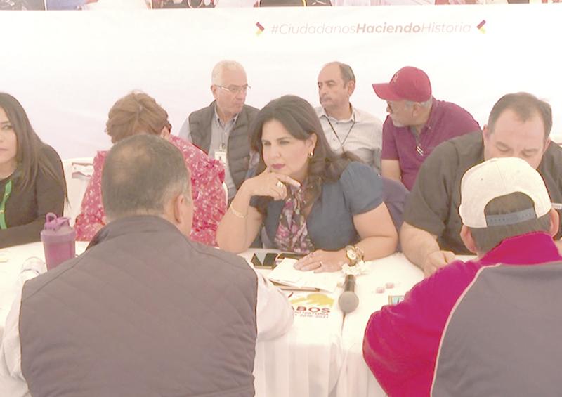 “Agua potable, tema de mayor demanda en audiencia pública de Lomas del Sol”: Armida Castro “Agua potable, tema de mayor demanda en audiencia pública de Lomas del Sol”: Armida Castro