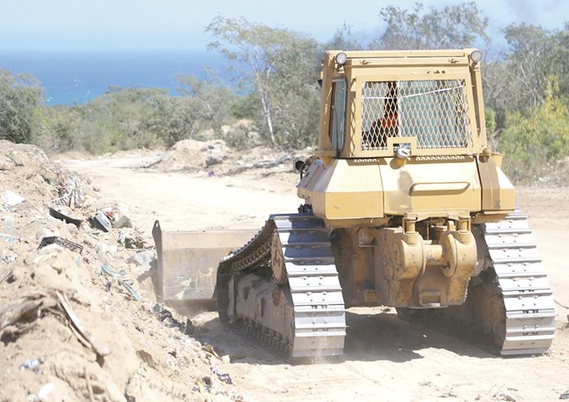 Realizan mantenimiento en tiradero de basura en Buenavista Realizan mantenimiento en tiradero de basura en Buenavista