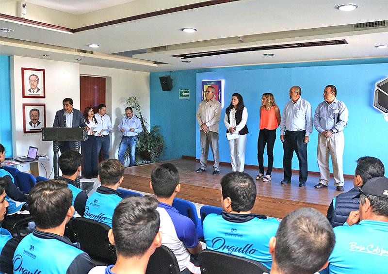 Recibe Escufi estrategias para la activación física en alumnos de BCS Recibe Escufi estrategias para la activación física en alumnos de BCS