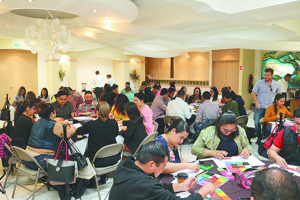 Fortalecen a docentes para la enseñanza de matemáticas Fortalecen a docentes para la enseñanza de matemáticas