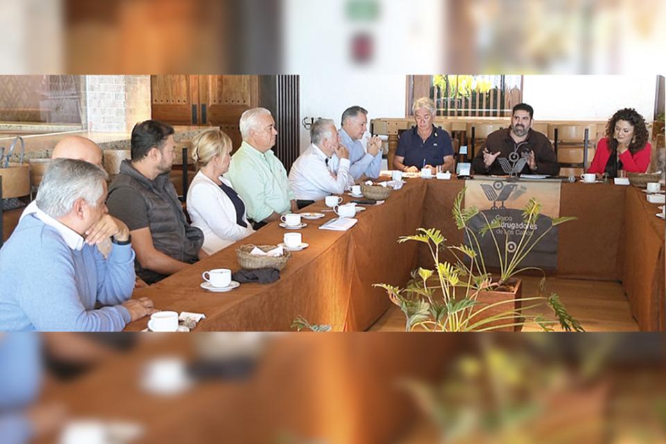 “De 70 a 80% de los ingresos se van a costo de administración”: Alejandro Aréchiga a Madrugadores de Los Cabos “De 70 a 80% de los ingresos se van a costo de administración”: Alejandro Aréchiga a Madrugadores de Los Cabos