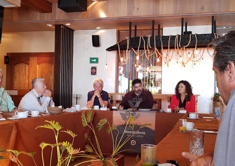 zdsdf "De 70 a 80% de los ingresos se van en costo de Administración"