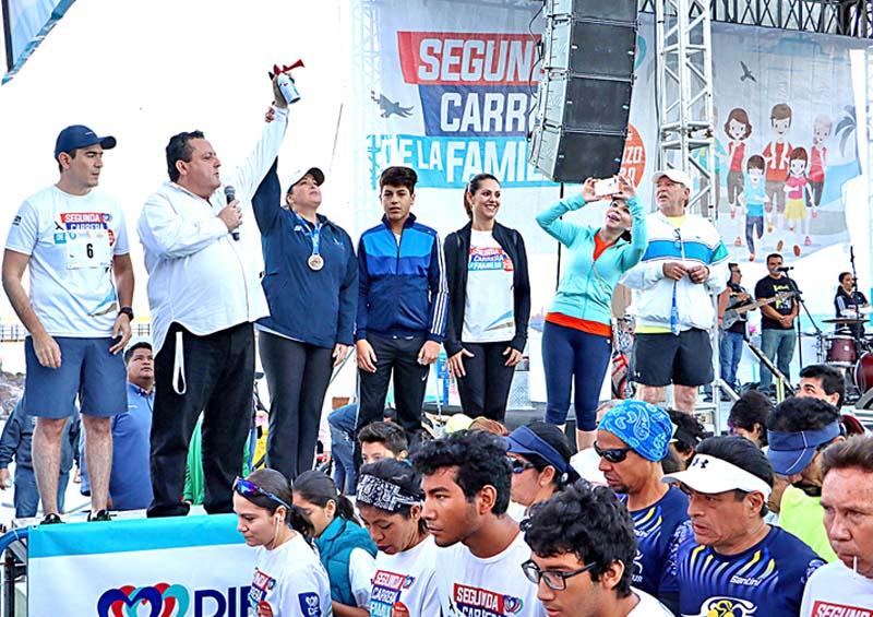 Realizan segunda edición de la Carrera de la Familia Realizan segunda edición de la Carrera de la Familia