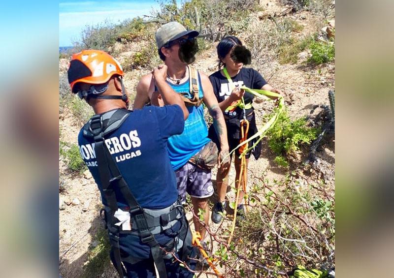 FFFFFFF Rescata Bomberos de CSL a personas en el Cerro del Vigía