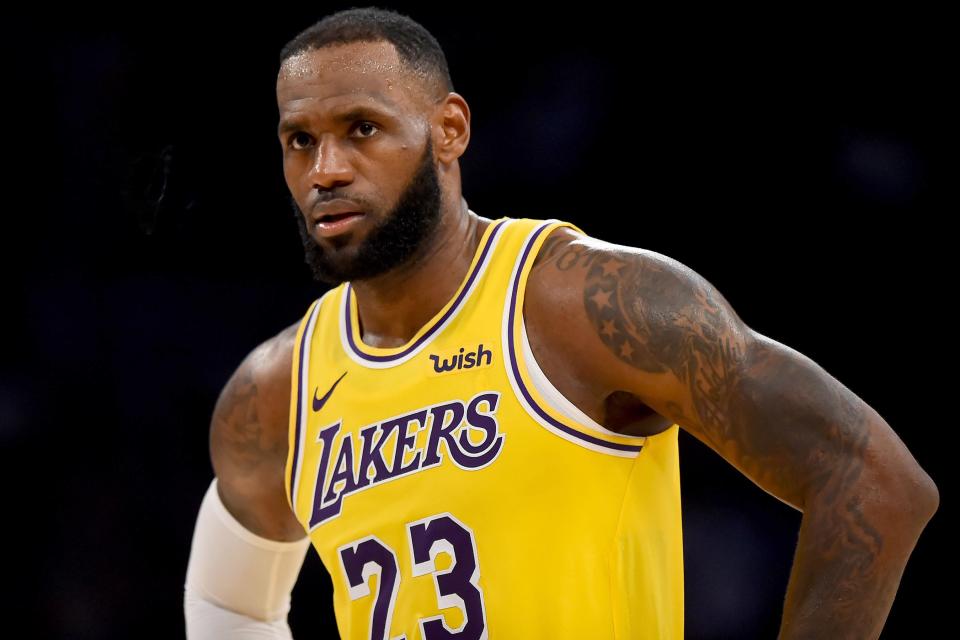 LeBron James convocado a la Selección de Estados Unidos LeBron James en contra de que NBA se reanude directamente en playoffs