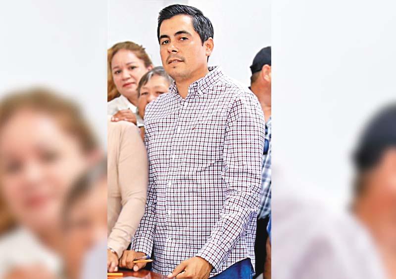 Estamos en contra de la iniciativa que pretende liberar el dorado a la pesca comercial: Leonel Cota Cárdenas Estamos en contra de la iniciativa que pretende liberar el dorado a la pesca comercial: Leonel Cota Cárdenas