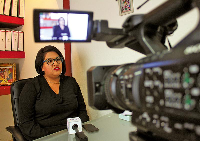 “Es posible romper con violencia pero hay que pedir ayuda” Sandra Zambrano Es posible romper con violencia pero hay que pedir ayuda” Sandra Zambrano