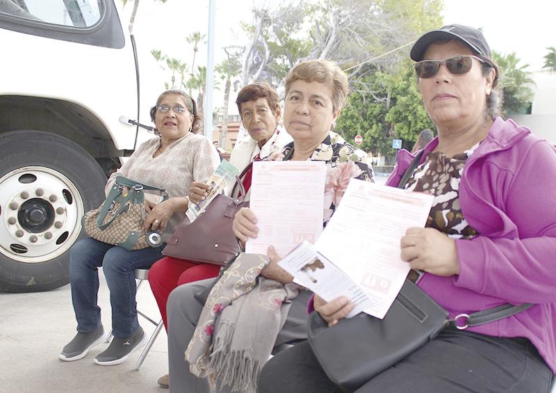 Atención permanente para la mujer en servicios de salud: George Flores Atención permanente para la mujer en servicios de salud: George Flores