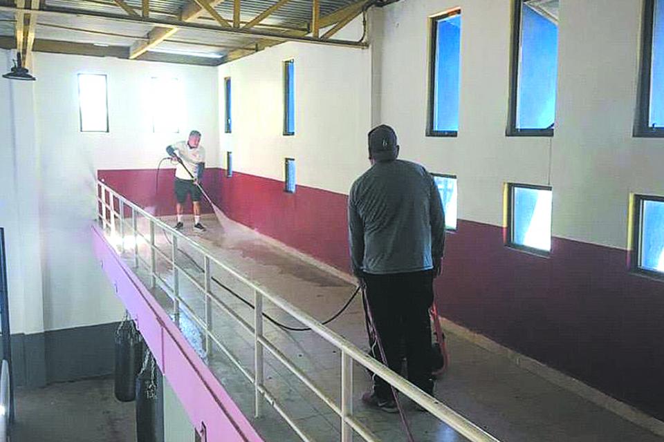 Desinfectarán los espacios deportivos antes que se reanuden actividades en Los Cabos: Indem Desinfectarán los espacios deportivos antes que se reanuden actividades en Los Cabos: Indem