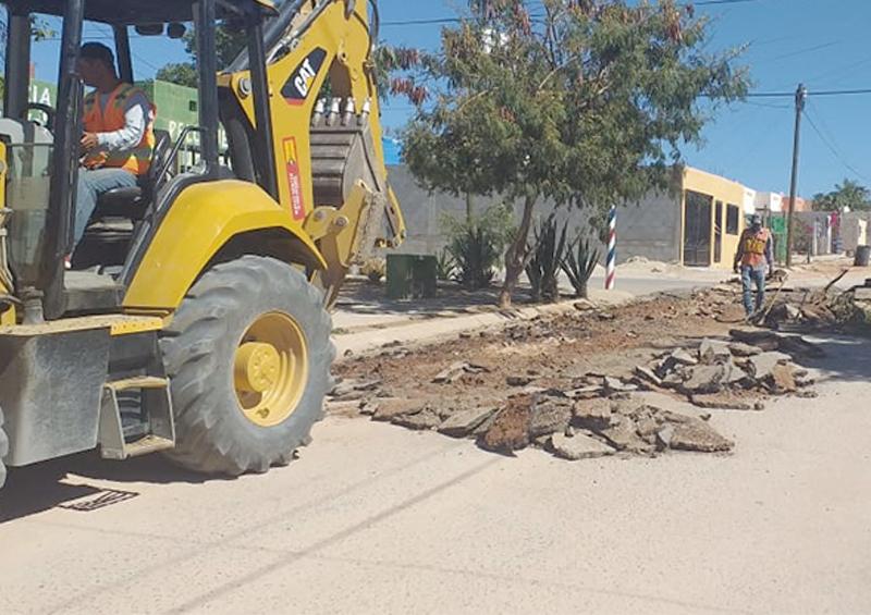 Beneficia a más 25 colonias cabeñas el programa de Bacheo Beneficia a más 25 colonias cabeñas el programa de Bacheo