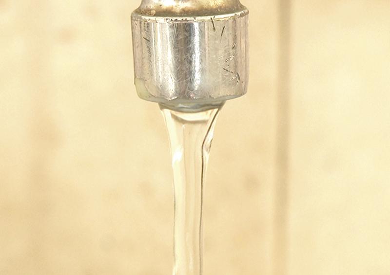 No se limitará el servicio de agua potable por falta de pago Vecinos de Real Unidad tienen más de un mes sin agua potable