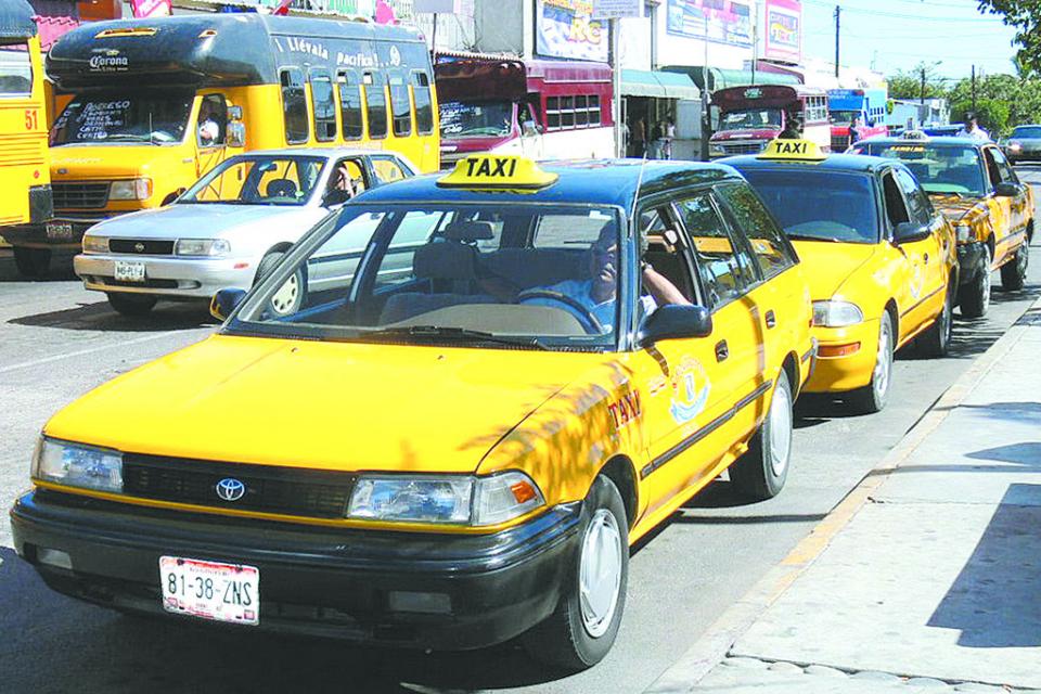 Investigan incremento de 3 pesos tarifa del transporte en La Paz Investigan incremento de 3 pesos en tarifa del transporte en La Paz