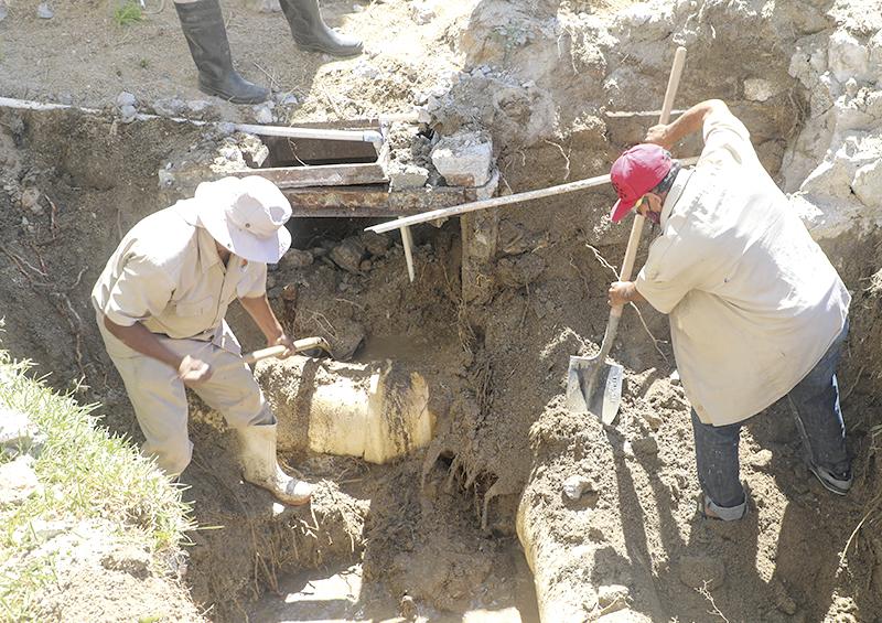 Reparan acueducto de CSL Reparan acueducto de CSL