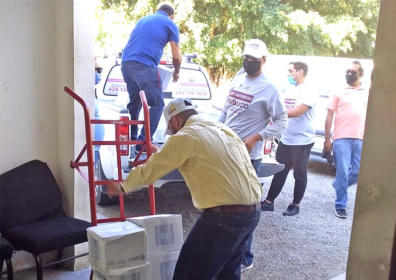 Más de mil 100 llamadas diarias de ciudadanos pidiendo apoyos alimentarios recibe Ayuntamiento de Los Cabos: Armida Castro Más de mil 100 llamadas diarias de ciudadanos pidiendo apoyos alimentarios recibe Ayuntamiento de Los Cabos