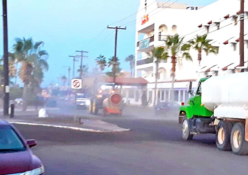 Sanitizan calles y espacios públicos en Loreto Sanitizan calles y espacios públicos en Loreto