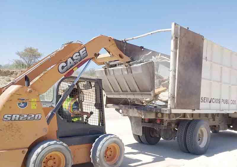 Retiran 350 toneladas de basura de arroyos de Los Cabos: Servicios Públicos Retiran 350 toneladas de basura de arroyos de Los Cabos: Servicios Públicos