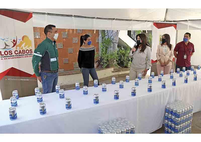 Más de 12 mil latas de agua potable serán distribuidas a la ciudadanía más vulnerable Más de 12 mil latas de agua potable serán distribuidas a la ciudadanía más vulnerable