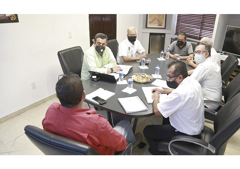 Buscan solución autoridades y empresa del parque Jacarandas Buscan solución autoridades y empresa del parque Jacarandas