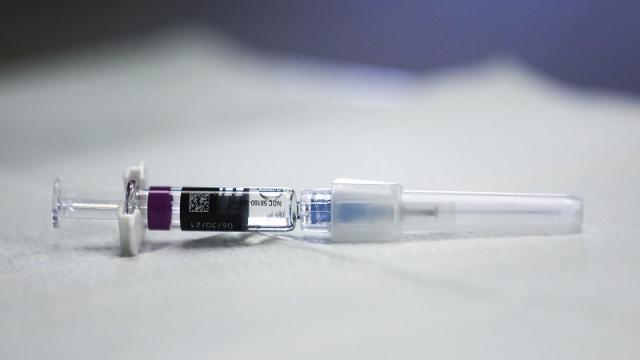 Transfusión de plasma a enfermos de covid tiene eficacia limitada Vacuna covid-19