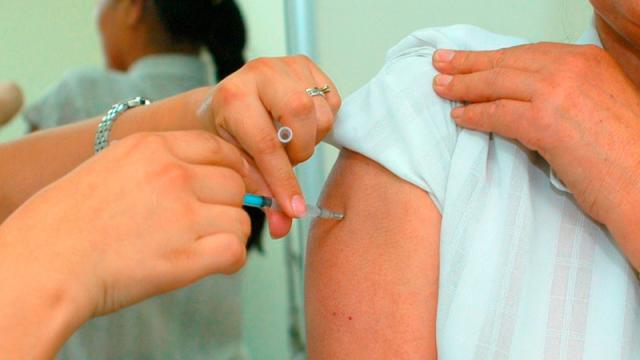Han aplicado el 35% de las vacunas contra la influenza en BCS Vacuna