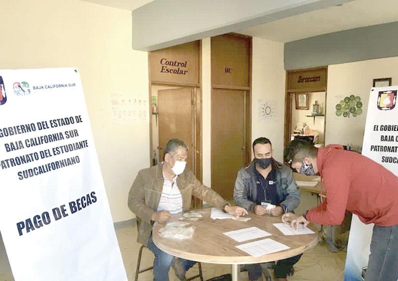 Entrega Patronato del Estudiante más de 5 mil becas Entrega Patronato del Estudiante más de 5 mil becas