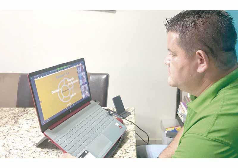 Capacitan a docentes en manejo de estrés Capacitan a docentes en manejo de estrés