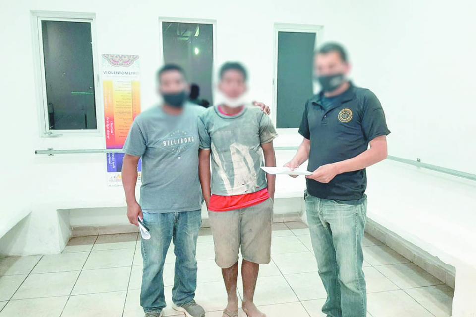 Policía de Los Cabos localiza a menor extraviado Policía de Los Cabos localiza a menor extraviado