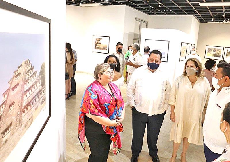 EXPOSICIÓN Recibe BCS exposición fotográfica sobre Veracruz