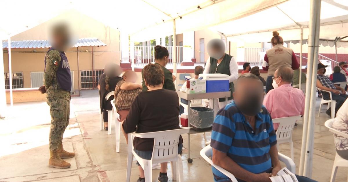Vacunación contra covid-19 en La Paz