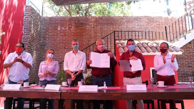 Gobierno de Morena, trabajará de la mano de empresarios Candidato a la gubernatura por Morena